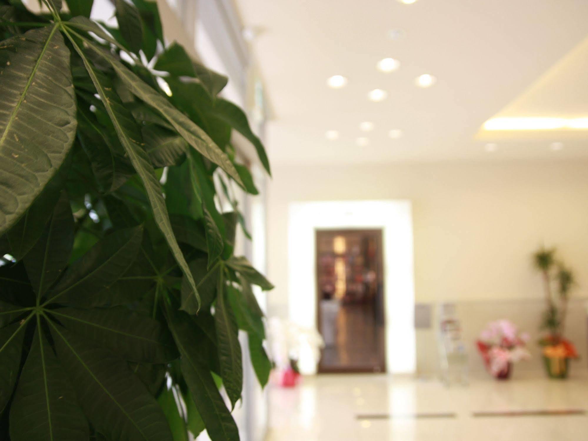 Kurume Hotel Esprit Екстер'єр фото